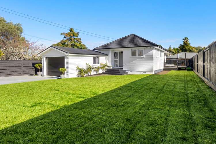 3 Weybridge Crescent Glen Innes_24