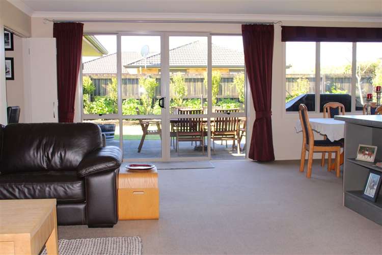 11a Christy Brown Place Leamington_3