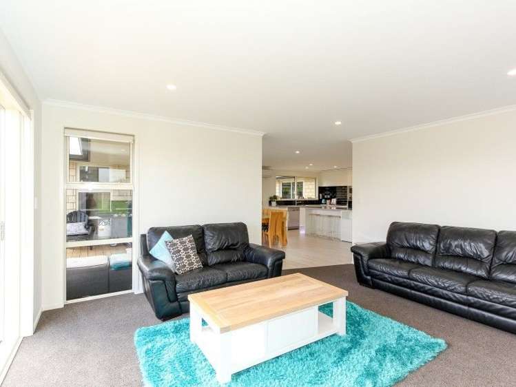 9 Honeyfield Drive Whalers Gate_8