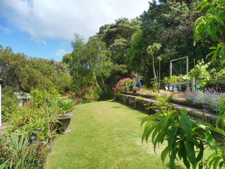 23 Otuturu Crescent Thames_10