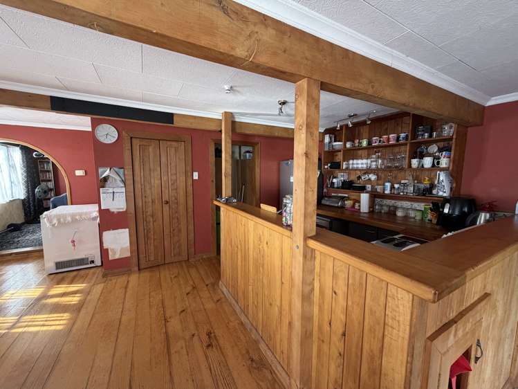 239 High Street Dannevirke_13
