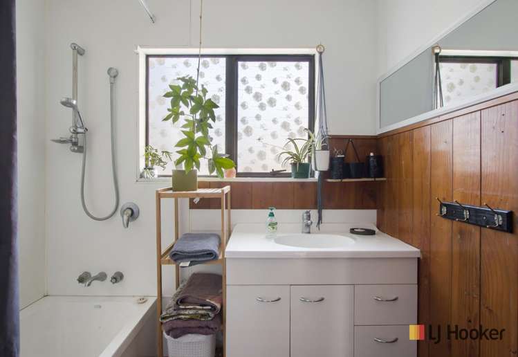 12 Seddon Street Waikino_7