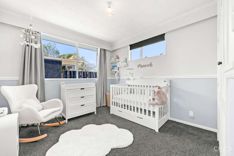 34 California Drive Totara Park_10