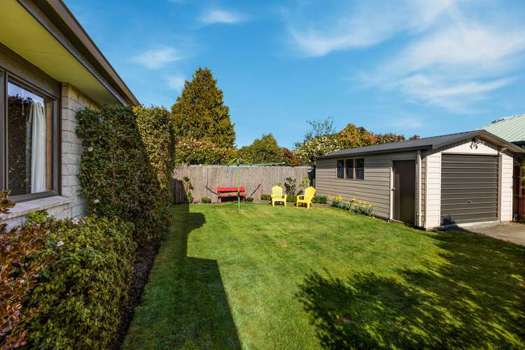 12a Dinton Street Russley_14