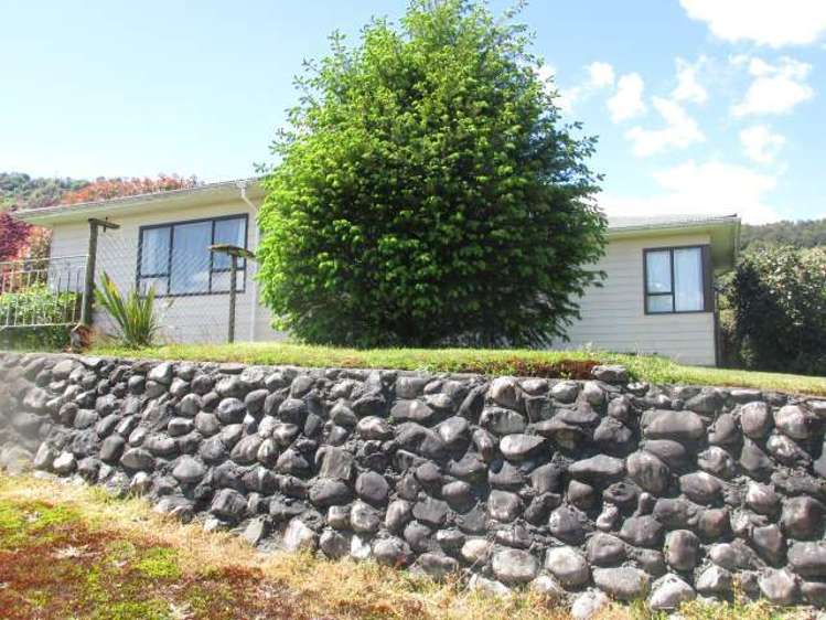 10 Herald Street Reefton_9