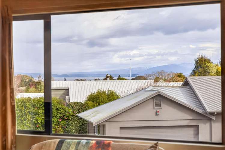 3 Julies Way Rangatira Park_20