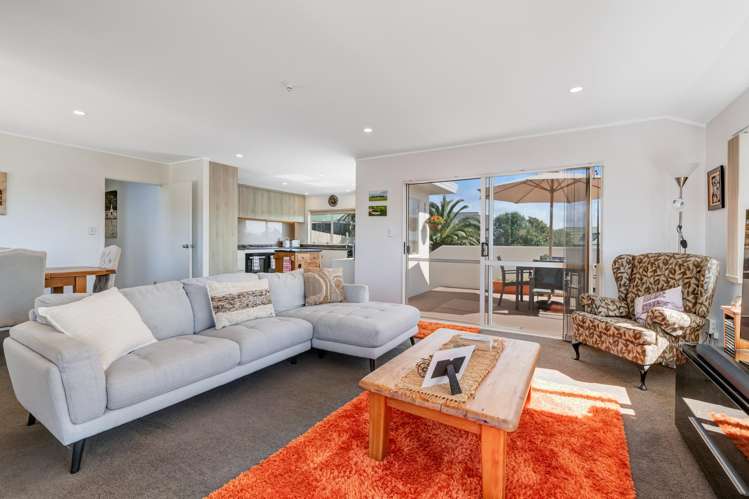 11 Azure Grove Unsworth Heights_3