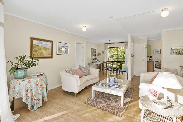 22 Greenwood Boulevard Otaki_10