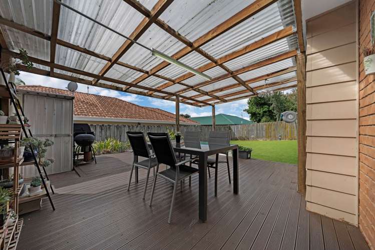 24 Nuneaton Drive Flat Bush_23