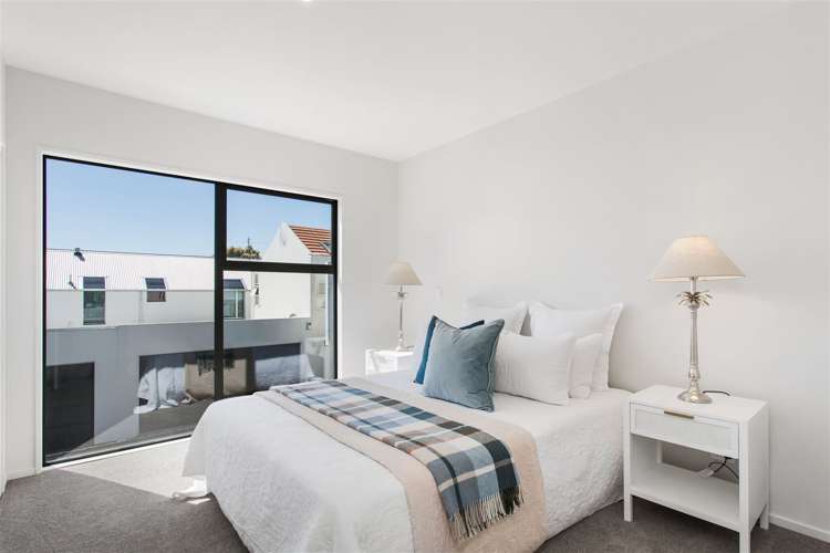 2/6 Naseby Street Merivale_16