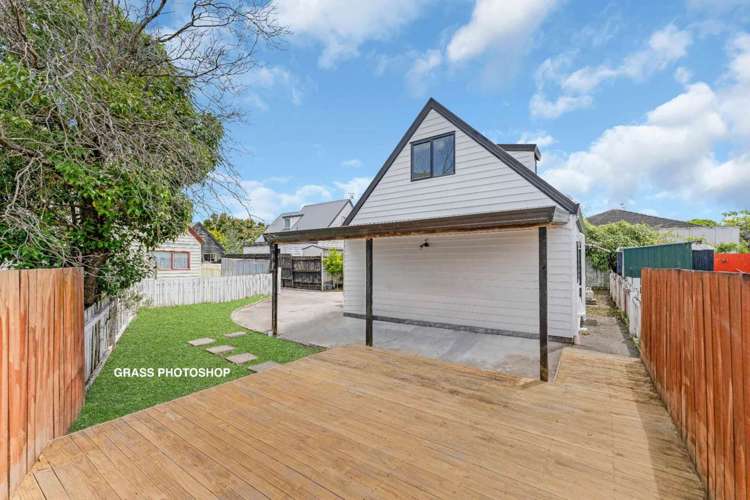 8 Caspian Close New Lynn_17