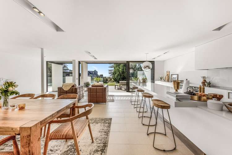 303 Beach Road Campbells Bay_12