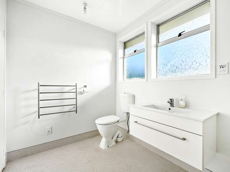 2 Meadows Lane Huntly_7