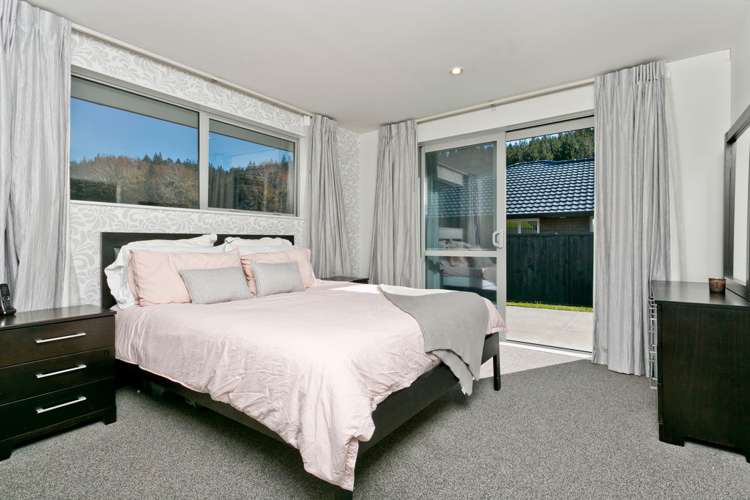 29 Crabb Fields Lane Riverhead_11