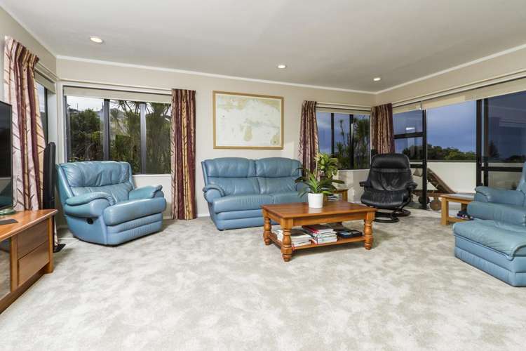 2/2 Korotaha Terrace Rothesay Bay_5