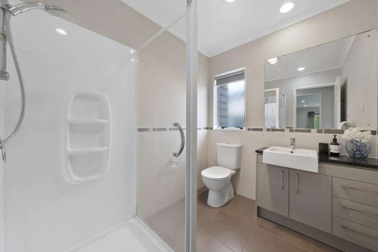 4 Viera Drive Mission Heights_25