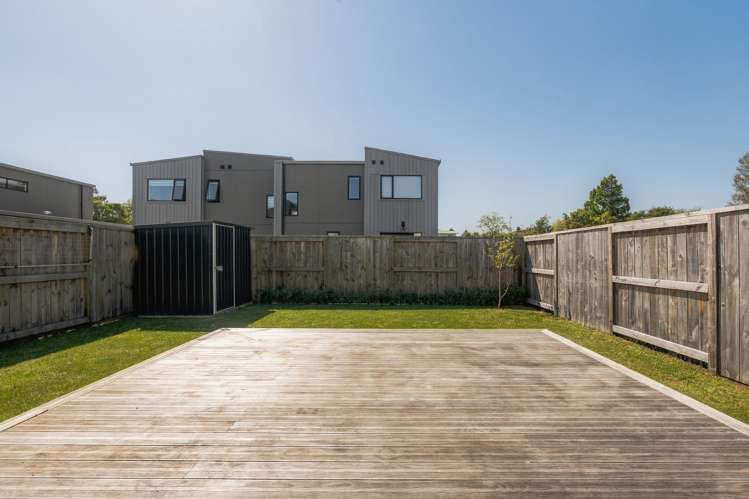 9 Selkirk Lane Hamilton Lake_15