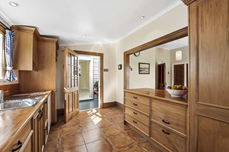 1017 Main North Road Onaero_14