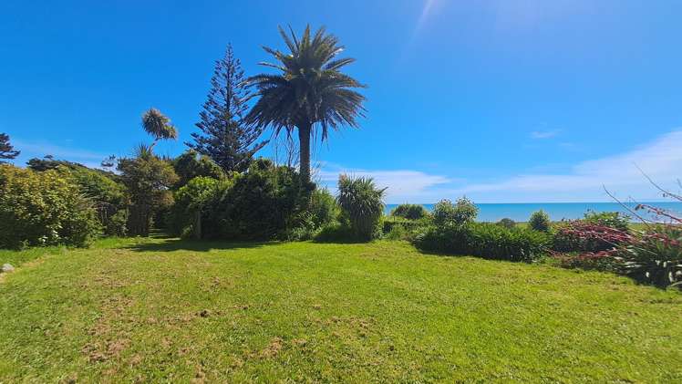 888 Cape Foulwind Road_1