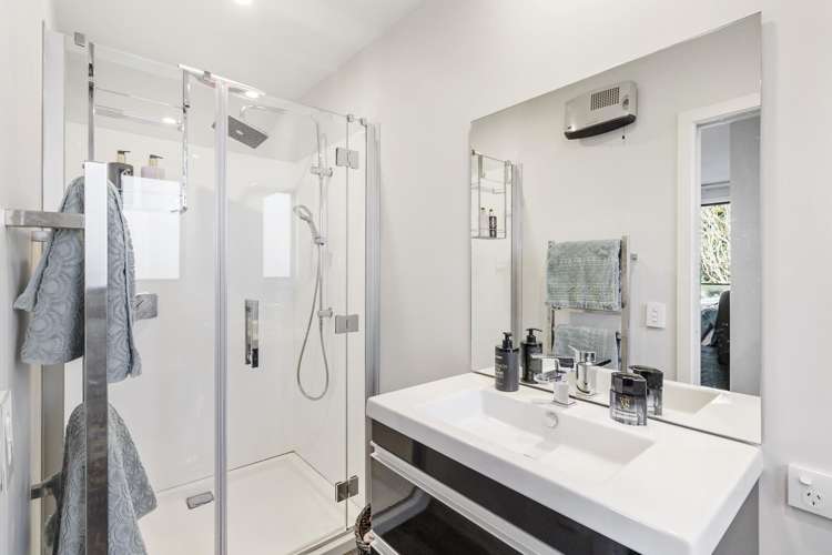 31b Brenda Street Kensington_13