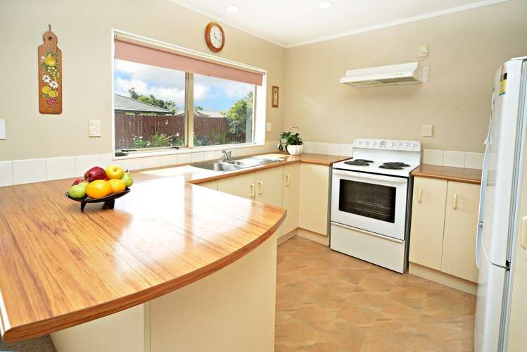 5 Tullis Place Pakuranga Heights_6