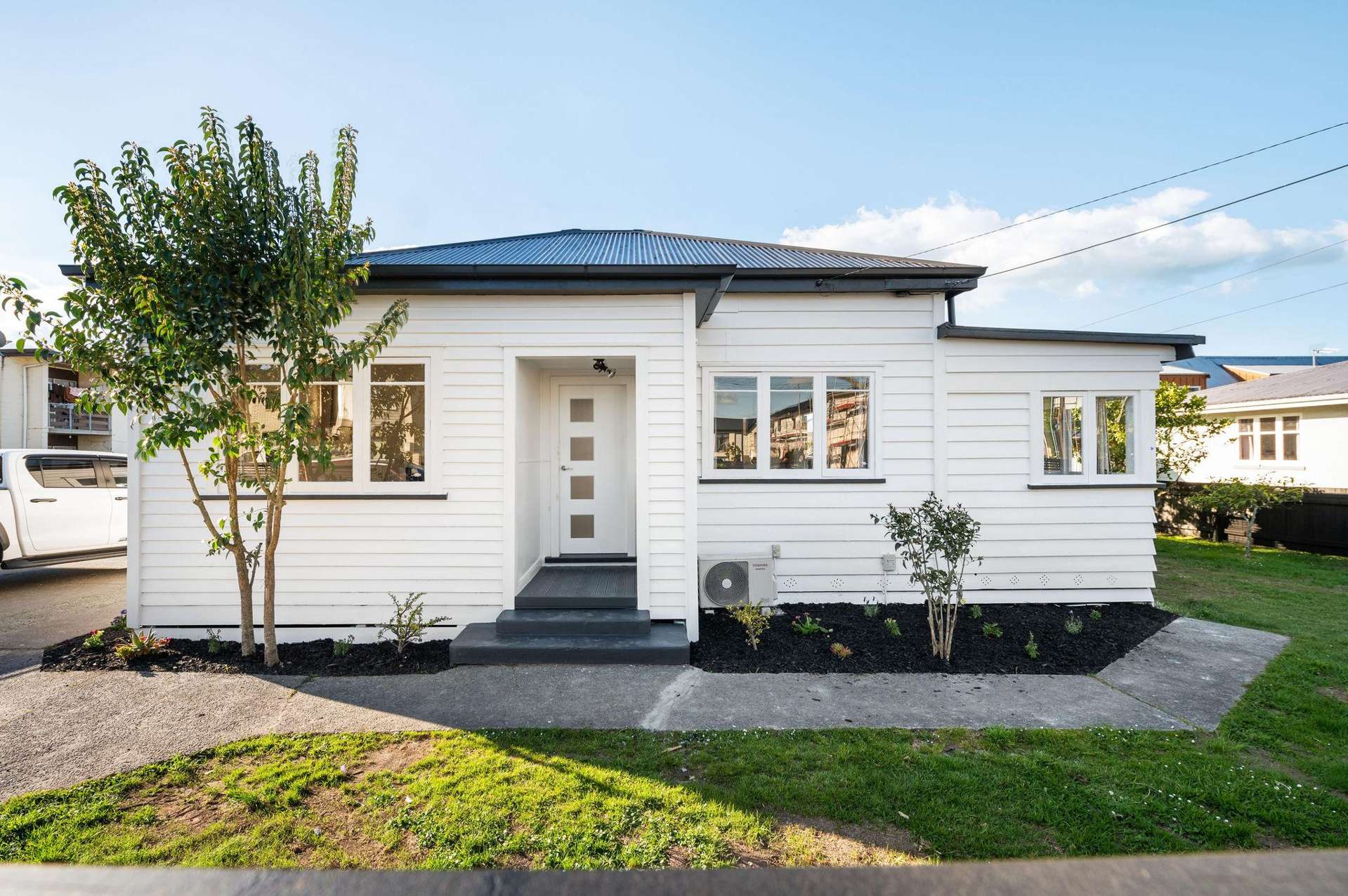 27 Wellington Street Hamilton East_0