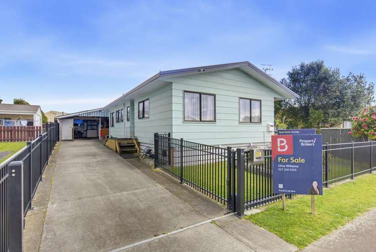 13 Douglas Street Levin_30