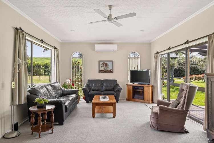 75 Sponge Bay Road Wainui_5