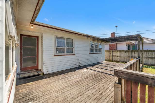 11 Alexander Crescent Otara_1