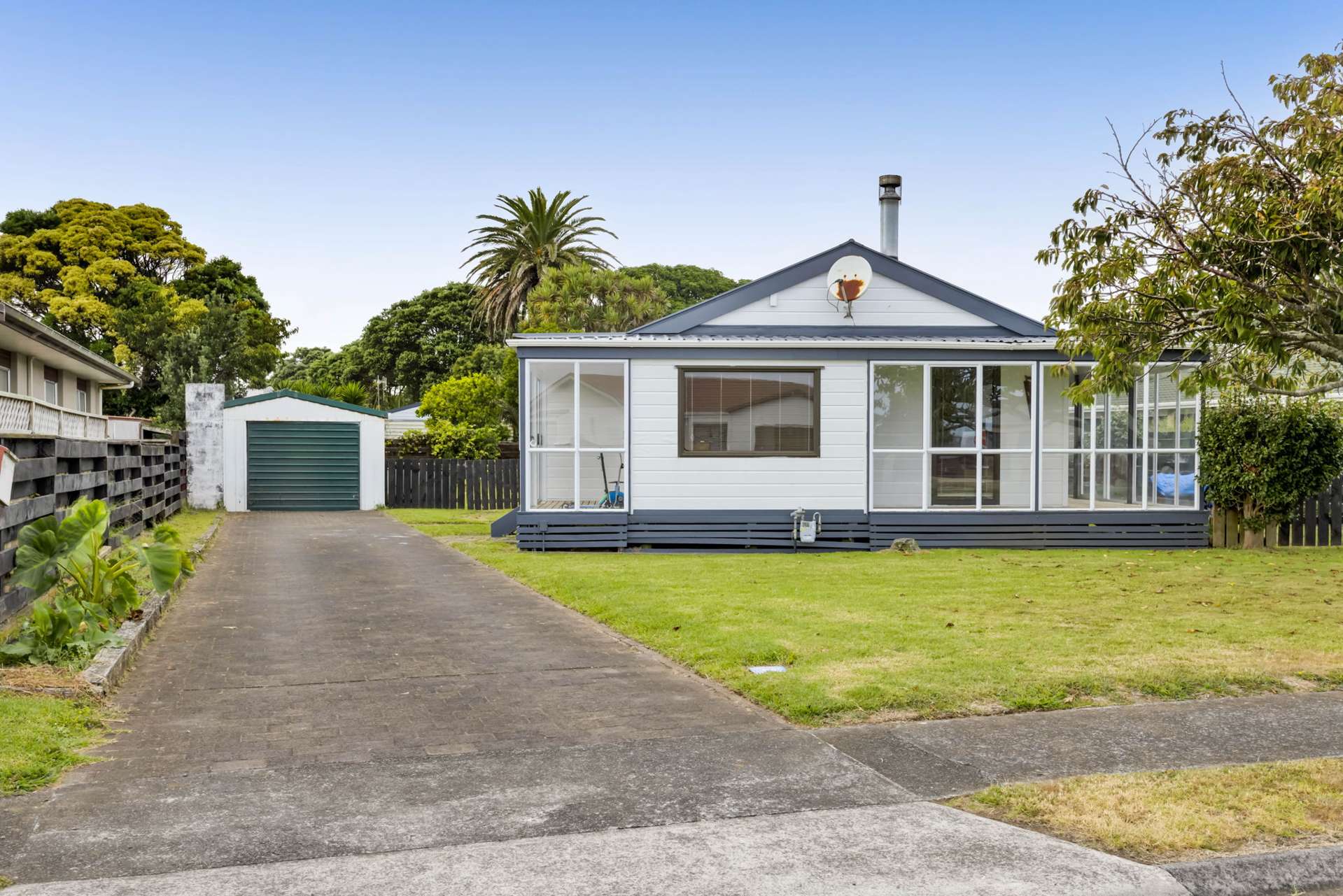 8 Ponderosa Place Opunake_0