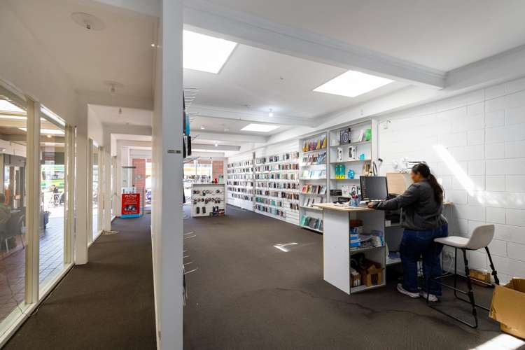 33 - 35 High Street Picton_20