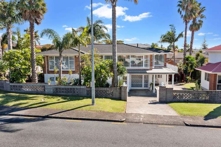 4265 Great North Road Glendene_10