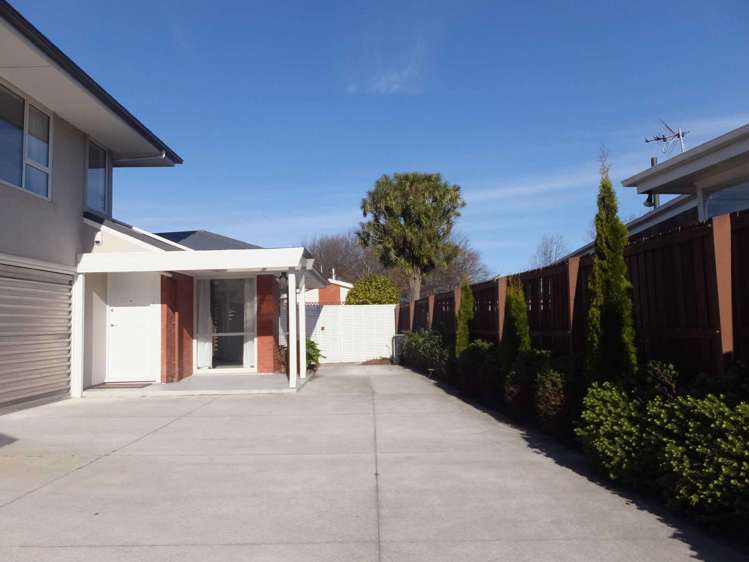 2/11 Powell Crescent Ilam_14