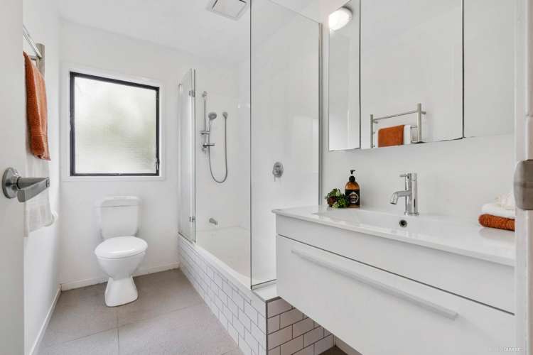 126 Spinella Drive Bayview_12