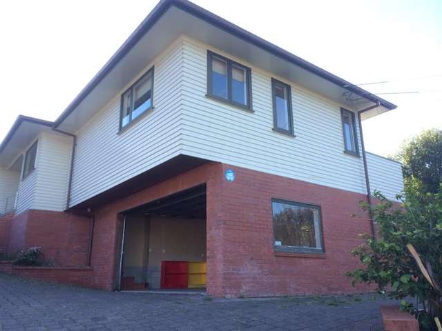 24 Glenfern Road Mellons Bay_1