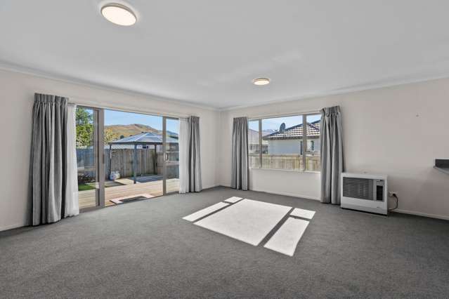 7 Myles Way Lower Shotover_3