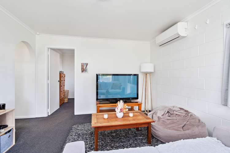 9 Lockesley Place Onerahi_13