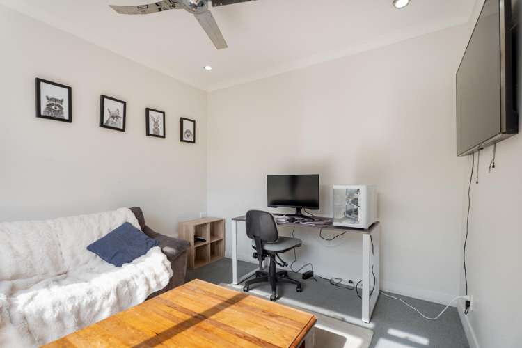 18 Akatarawa Road Brown Owl_18