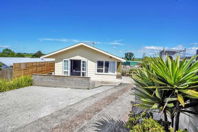 469 Kahikatea Drive Dinsdale_1