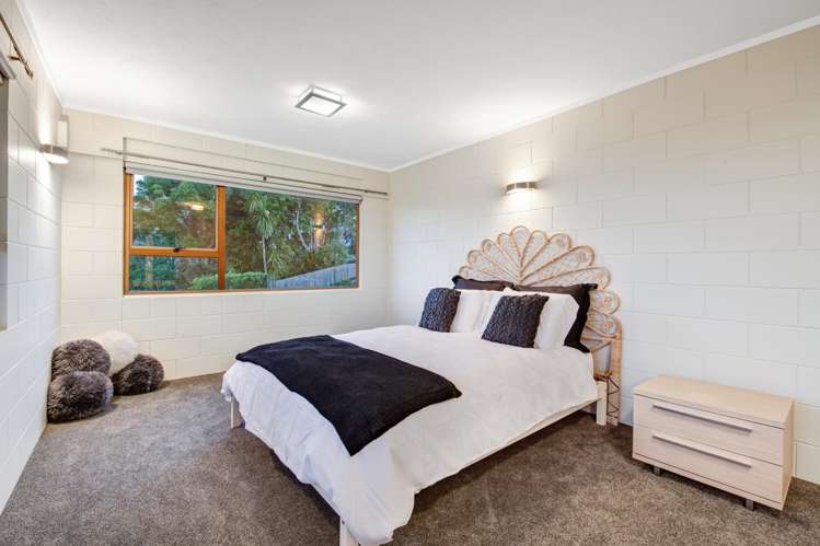 20 Whangaparaoa Road Red Beach_17
