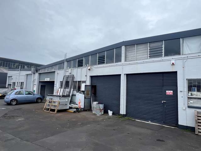 FUNCTIONAL 130M² UNIT FOR LEASE