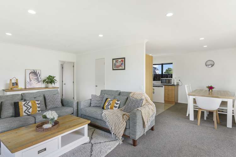 1 Old Park Place Takanini_5