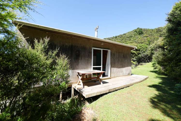 366 & 368 Blind Bay Road Great Barrier Island_13