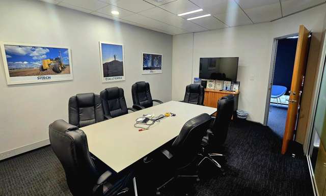 2/1 Show Place Addington_4