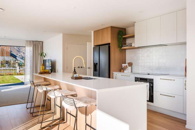 182 Burdon Loop Lake Hawea_5