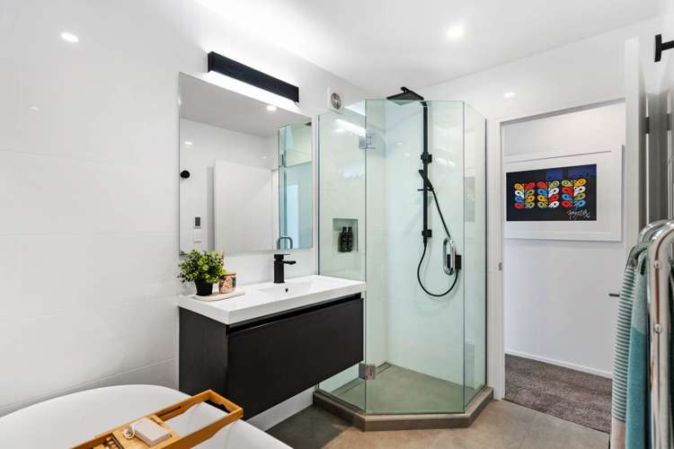 82 Rukutai Street Orakei_26