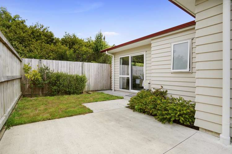 15 Grovedale Square Wainuiomata_12