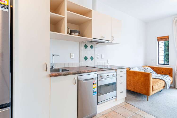 74/92 Bush Road Albany_10