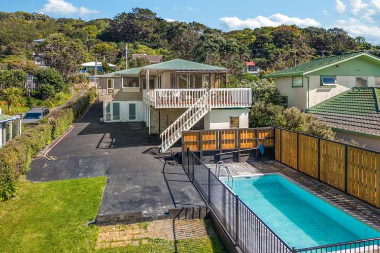 27 Rawhiti Road Pukerua Bay_24