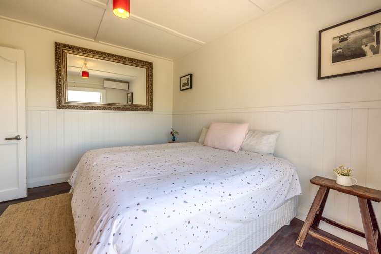 70 Queens Drive Oneroa_44